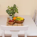 1 Bedroom In Podstrana Lägenhet *