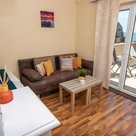 1 Bedroom Beautiful In *