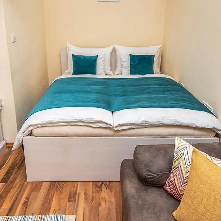 1 Bedroom Beautiful In * Podstrana